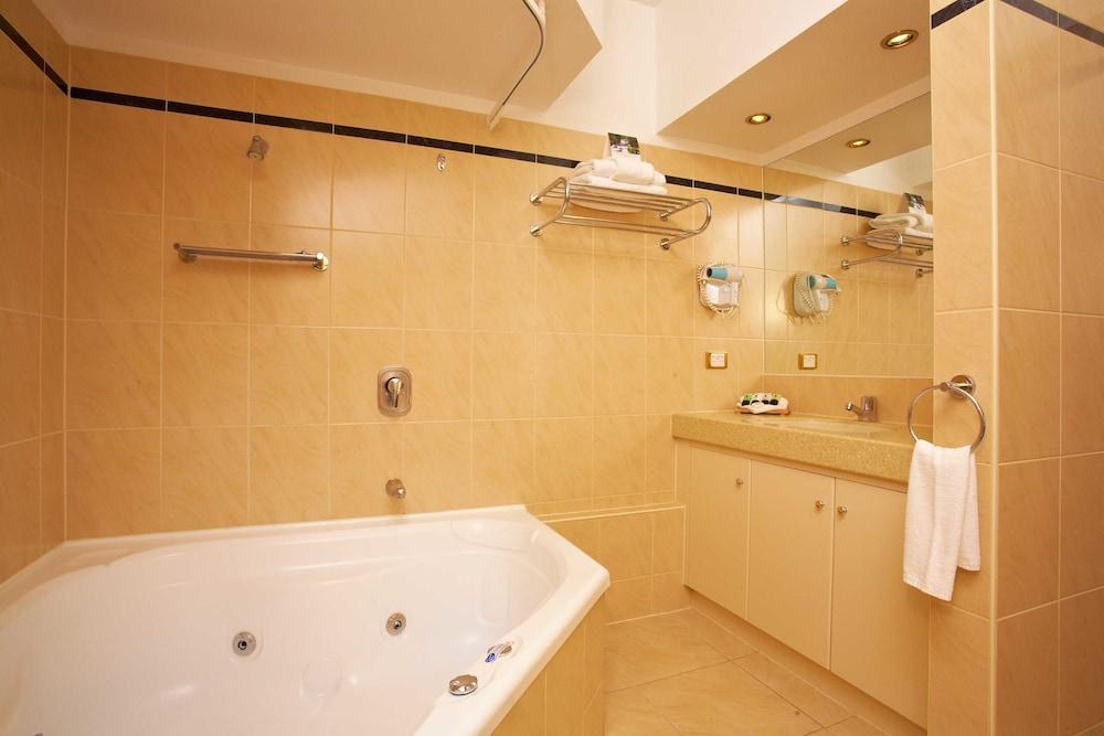 Quest Savoy Aparthotel Хоубарт Екстериор снимка